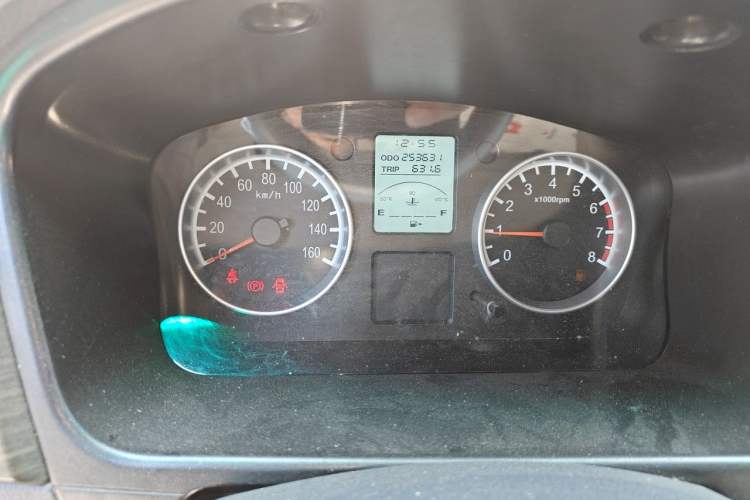 Used Jinbei Hiace X30 2016 1.3L Van Standard Edition DLCG12 Odometer Close Up