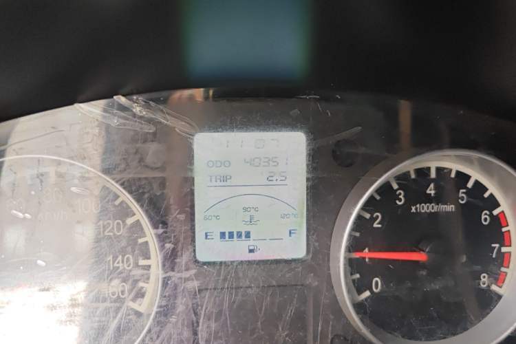Used Jinbei Hiace X30 2016 1.3L Van Comfort Edition DLCG12 Odometer Close Up