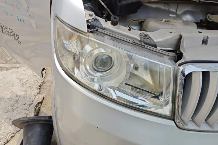 Used Jinbei Hiace X30 2016 1.3L Van Comfort Edition DLCG12 Right Front Headlight