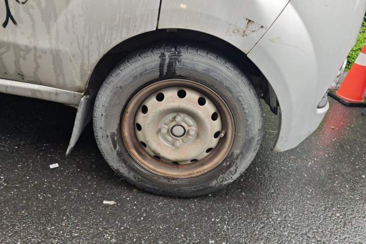 Used Jinbei Hiace X30 2016 1.3L Van Comfort Edition DLCG12 Right Front Wheel Hub