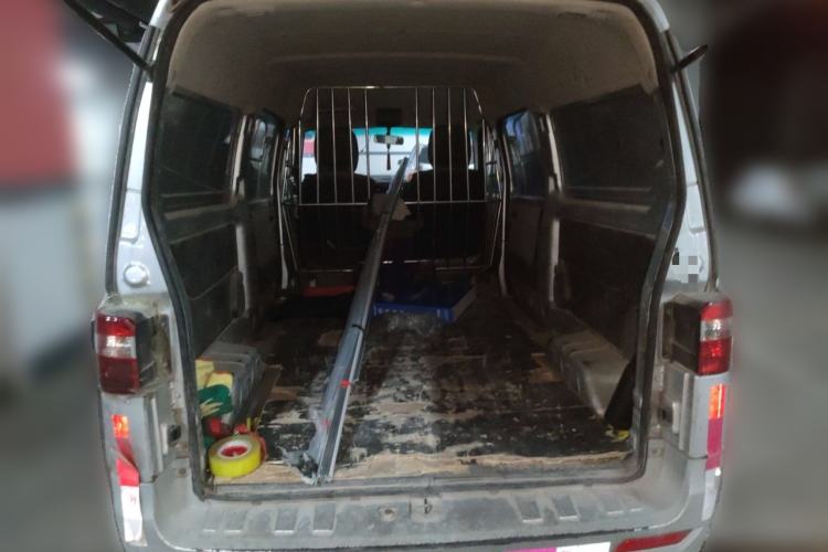 Used Jinbei Hiace X30 2016 1.3L Van Standard Edition DLCG12 Trunk