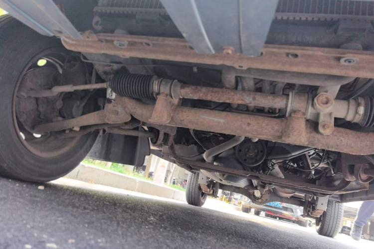 Used Jinbei Hiace X30 2016 1.3L Comfort Model CNG Chassis Front