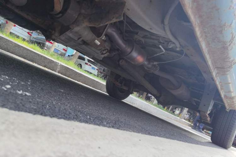 Used Jinbei Hiace X30 2016 1.3L Comfort Model CNG Chassis Front Left
