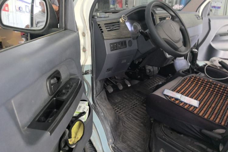 Used Jinbei Hiace X30 2016 1.3L Van Comfort Edition DLCG12 Driver Seat