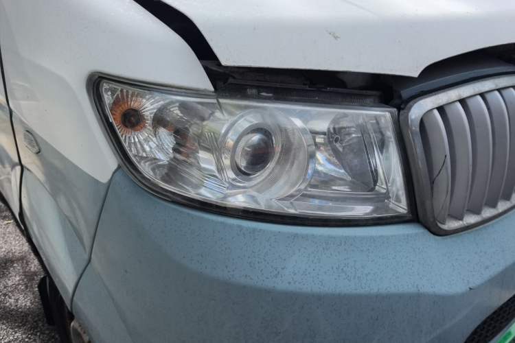 Used Jinbei Hiace X30 2016 1.3L Comfort Model CNG Right Front Headlight
