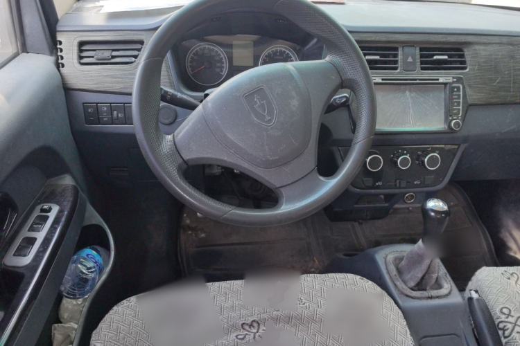Used Jinbei Hiace X30 2016 1.3L Comfort Model CNG Steering Wheel