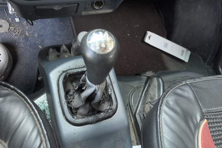 Used Jinbei Hiace X30 2017 1.5L Comfort Model DLCG14 Gear Lever