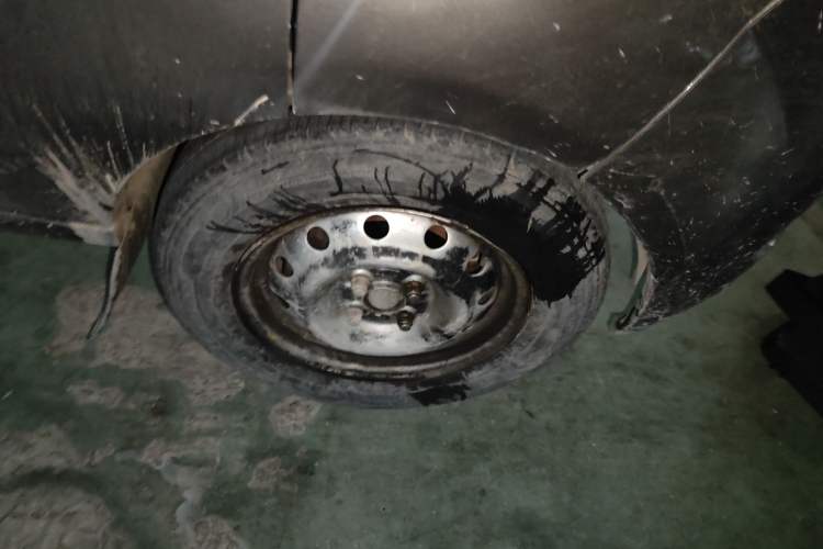 Used Jinbei Hiace X30 2017 1.5L Comfort Model DLCG14 Right Front Wheel Hub