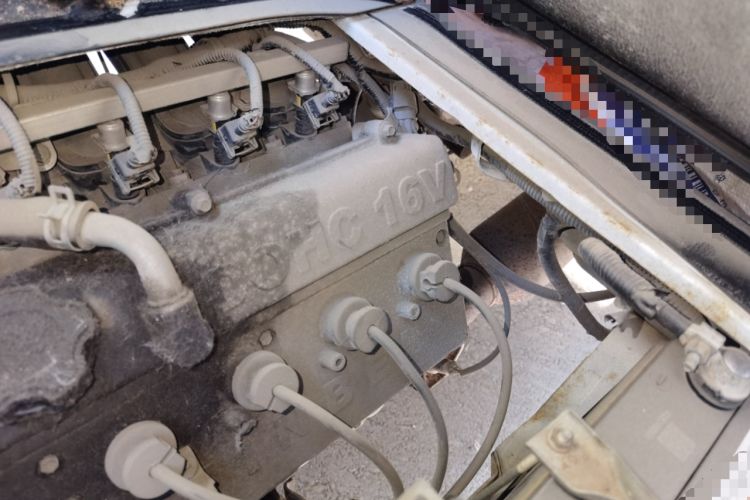 Used Jinbei Hiace X30 2017 1.5L Comfort Model DLCG14 Engine Bay Left