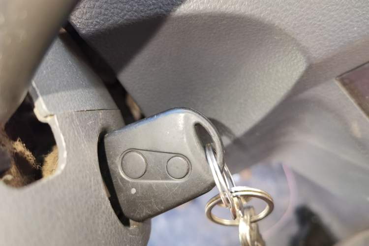 Used Jinbei Hiace X30 2017 1.5L Comfort Model DLCG14 Vehicle Key