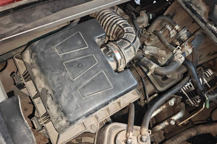 Used Jinbei Hiace X30 2018 1.3L Comfort Model DLCG12 Engine Bay Right