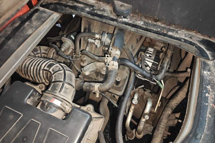 Used Jinbei Hiace X30 2018 1.3L Comfort Model DLCG12 Engine Bay