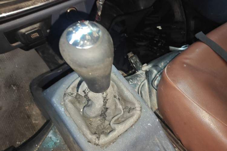 Used Jinbei Hiace X30 2018 1.3L Comfort Model DLCG12 Gear Lever