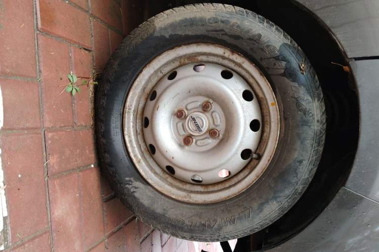 Used Jinbei Hiace X30 2018 1.5L Standard Edition DLCG14 Right Front Wheel Hub