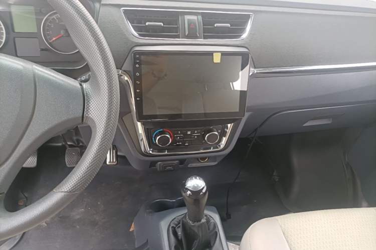 Used Jinbei Hiace X30 2018 1.3L Standard Edition DLCG12 Audio And AC Panel