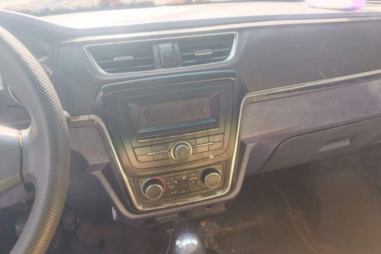 Used Jinbei Hiace X30 2018 1.3L Standard Edition DLCG12 Audio And AC Panel