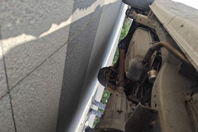 Used Jinbei Hiace X30 2018 1.3L Standard Edition DLCG12 Chassis Front Right