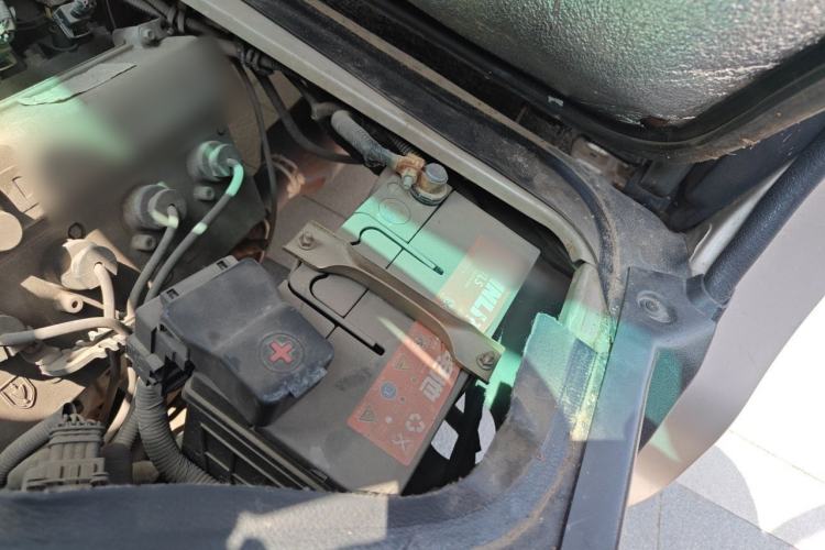 Used Jinbei Hiace X30 2018 1.3L Standard Edition DLCG12 Engine Bay Left