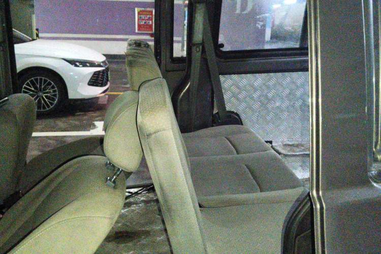 Used Jinbei Hiace X30 2018 1.3L Standard Edition DLCG12 Left Rear Seat