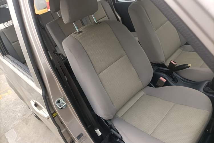 Used Jinbei Hiace X30 2018 1.3L Standard Edition DLCG12 Right Front Seat