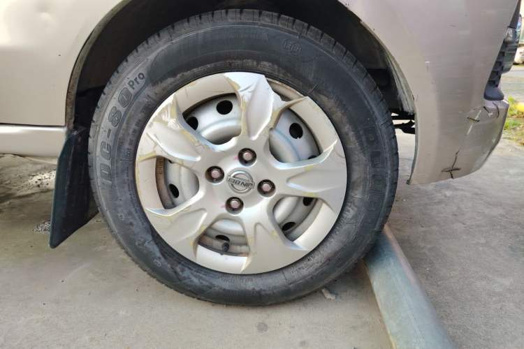 Used Jinbei Hiace X30 2018 1.3L Comfort Model DLCG12 Right Front Wheel Hub