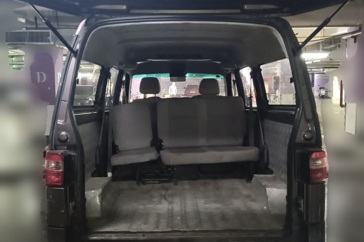 Used Jinbei Hiace X30 2018 1.3L Standard Edition DLCG12 Trunk