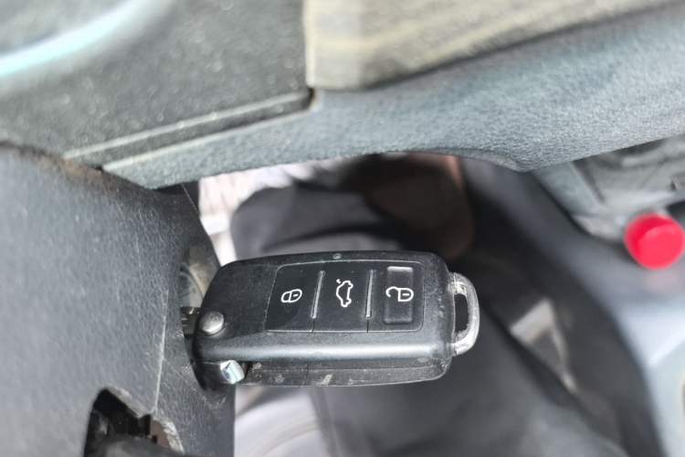 Used Jinbei Hiace X30 2018 1.3L Comfort Model DLCG12 Vehicle Key