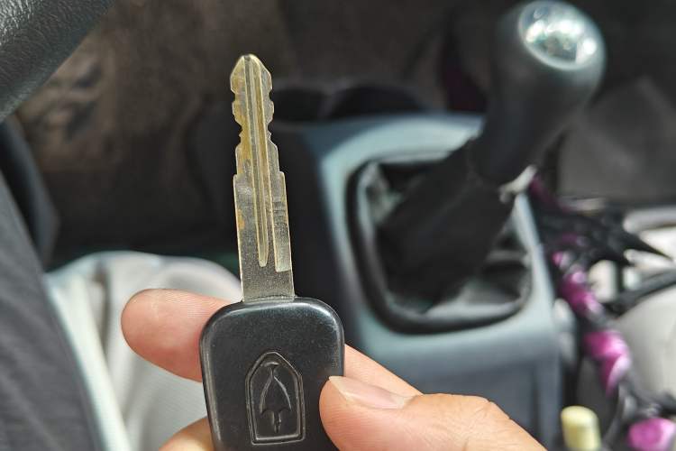 Used Jinbei Hiace X30 2018 1.3L Comfort Model DLCG12 Vehicle Key