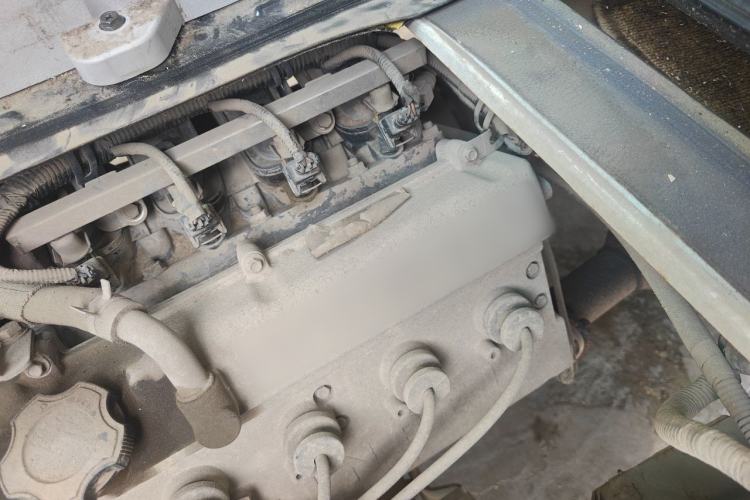 Used Jinbei Hiace X30 2018 1.5L Comfort Model DLCG14 Engine Bay Left