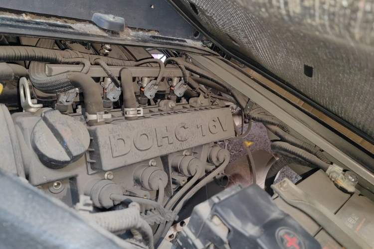Used Jinbei Hiace X30 2018 1.3L Standard Edition DLCG12 Engine Bay Left