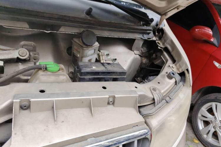 Used Jinbei Hiace X30 2018 1.3L Standard Edition DLCG12 Engine Bay Left