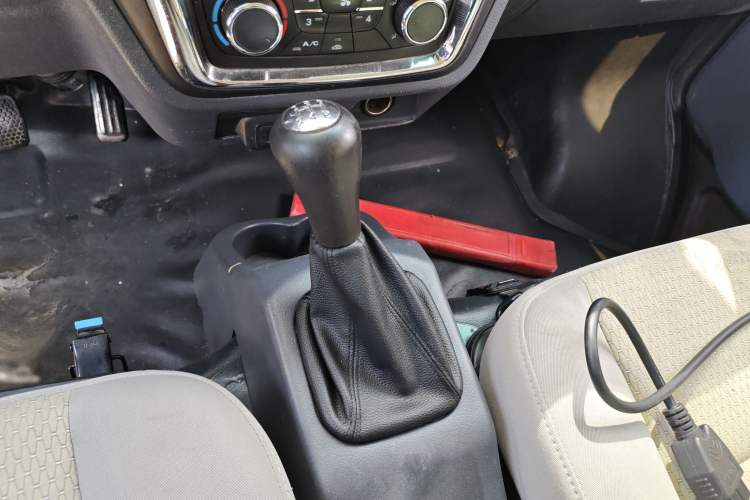 Used Jinbei Hiace X30 2018 1.3L Standard Edition DLCG12 Gear Lever