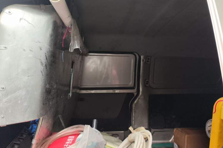Used Jinbei Hiace X30 2018 1.3L Cargo Van Standard Version DLCG12 Headliner