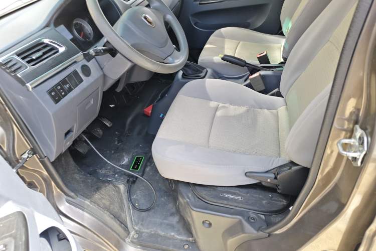 Used Jinbei Hiace X30 2018 1.3L Standard Edition DLCG12 Left Front Seat