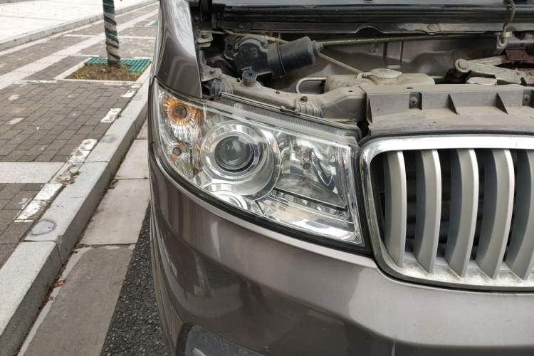 Used Jinbei Hiace X30 2018 1.3L Comfort Model DLCG12 Right Front Headlight