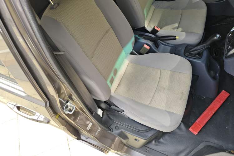 Used Jinbei Hiace X30 2018 1.3L Standard Edition DLCG12 Right Front Seat