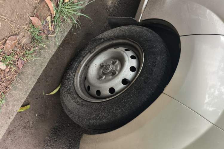 Used Jinbei Hiace X30 2018 1.3L Cargo Van Standard Version DLCG12 Right Front Wheel Hub