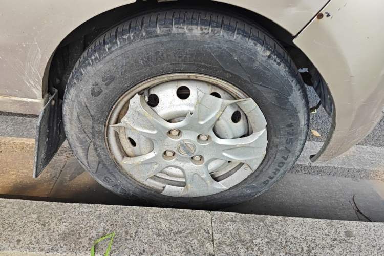 Used Jinbei Hiace X30 2018 1.3L Comfort Model DLCG12 Right Front Wheel Hub