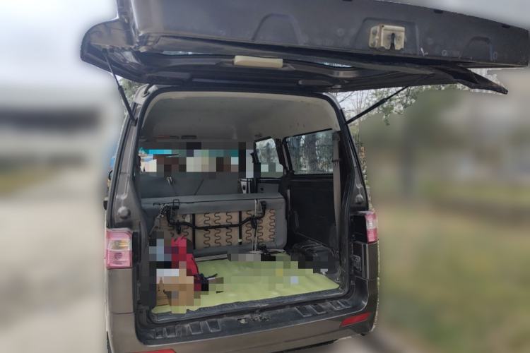 Used Jinbei Hiace X30 2018 1.3L Standard Edition DLCG12 Trunk