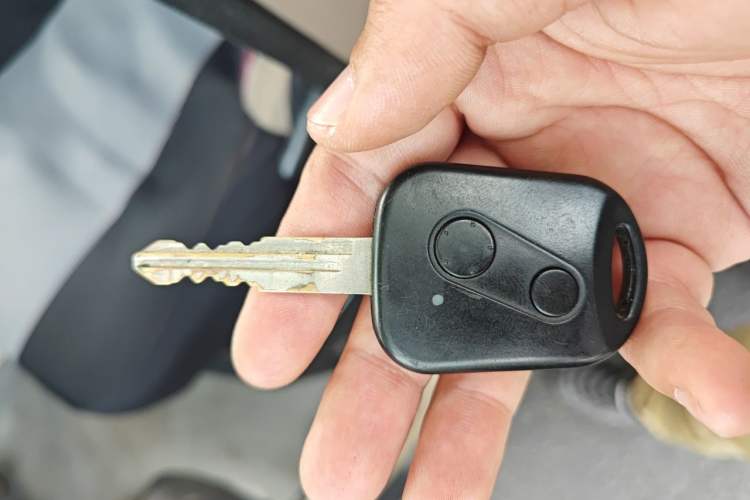 Used Jinbei Hiace X30 2018 1.3L Comfort Model DLCG12 Vehicle Key