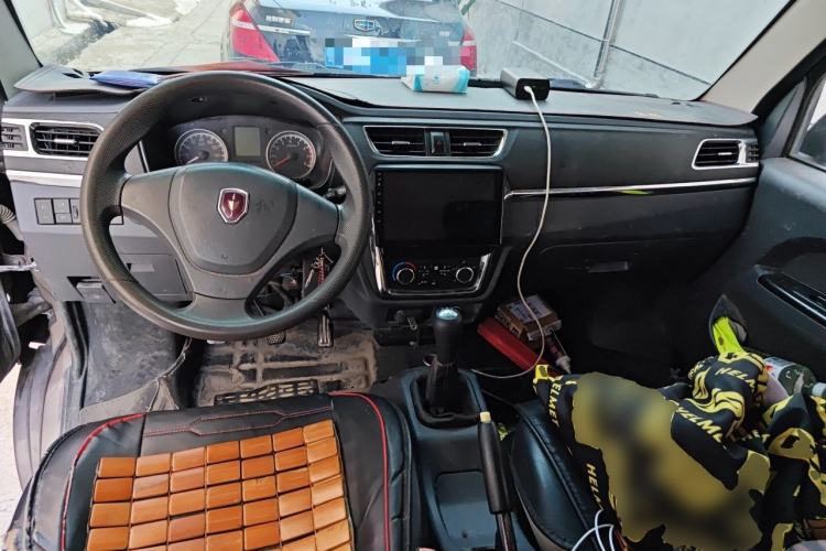 Used Jinbei Hiace X30 2018 1.3L Comfort Model DLCG12 Center Console