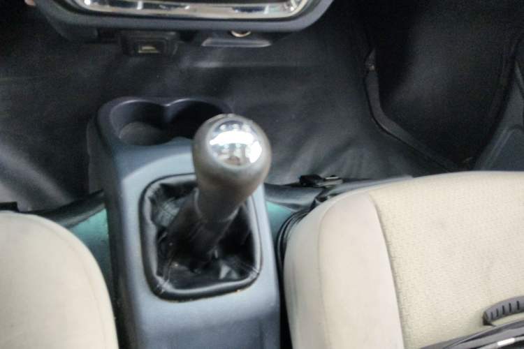 Used Jinbei Hiace X30 2018 1.3L Cargo Van Comfort Model DLCG12 Gear Lever