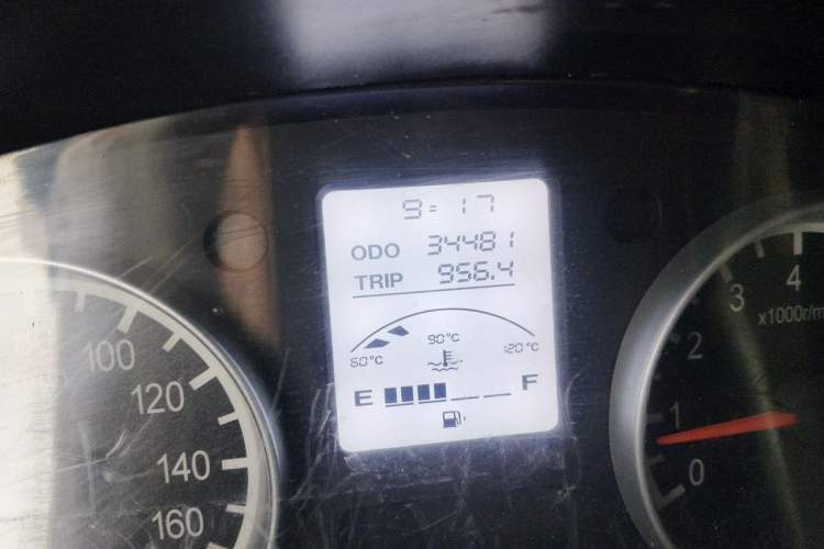 Used Jinbei Hiace X30 2018 1.3L Cargo Van Comfort Model DLCG12 Odometer Close Up