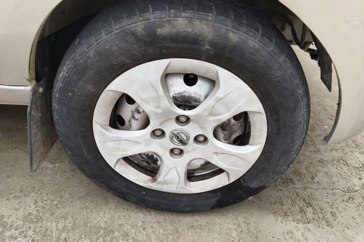 Used Jinbei Hiace X30 2018 1.3L Cargo Van Comfort Model DLCG12 Right Front Wheel Hub