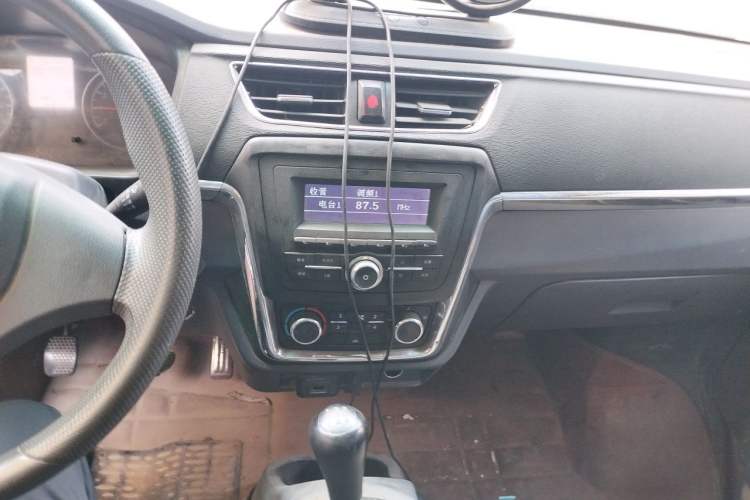 Used Jinbei Hiace X30 2018 1.3L Cargo Van Comfort Model DLCG12 Audio And AC Panel