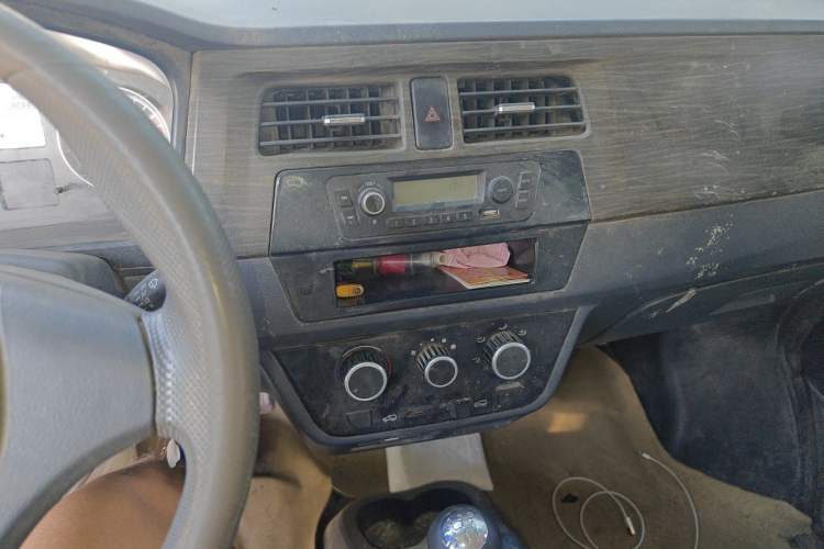 Used Jinbei Hiace X30  Audio And AC Panel