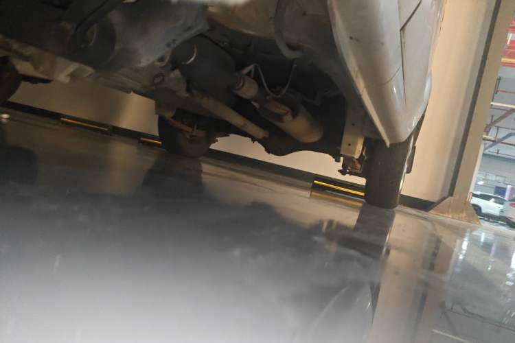 Used Jinbei Hiace X30  Chassis Front Left