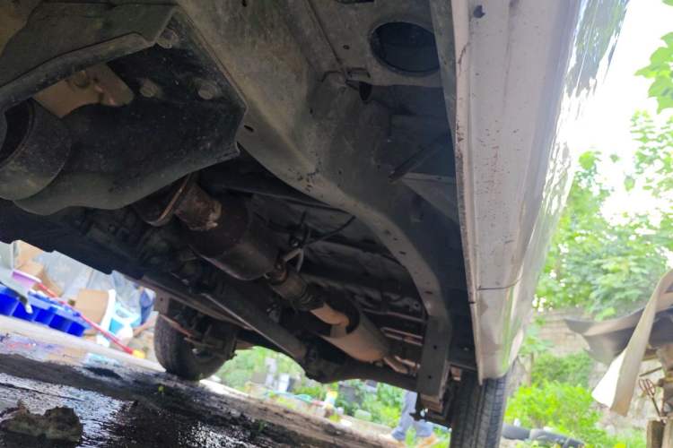 Used Jinbei Hiace X30 2018 1.3L Standard Edition DLCG12 Chassis Front Left
