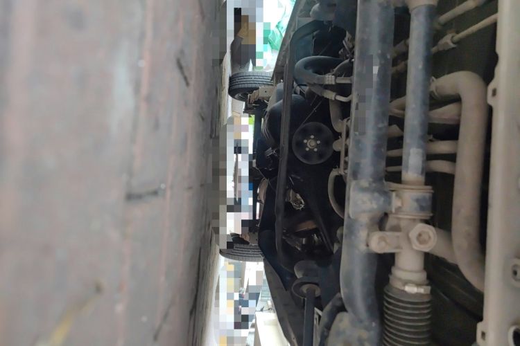Used Jinbei Hiace X30 2018 1.3L Cargo Van Standard Version DLCG12 Chassis Front