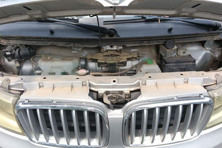 Used Jinbei Hiace X30 2018 1.3L Cargo Van Comfort Model DLCG12 Engine Bay